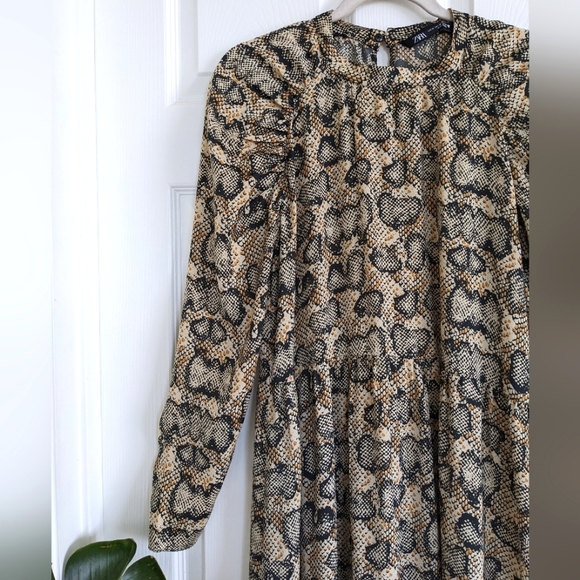 ZARA Snakeskin Puff Sleeves Midi dress - Picture 6 of 11